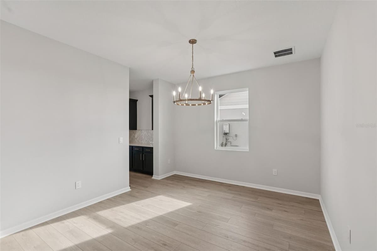 2902 CITRUS GROVE STREET — photo 4 of 22