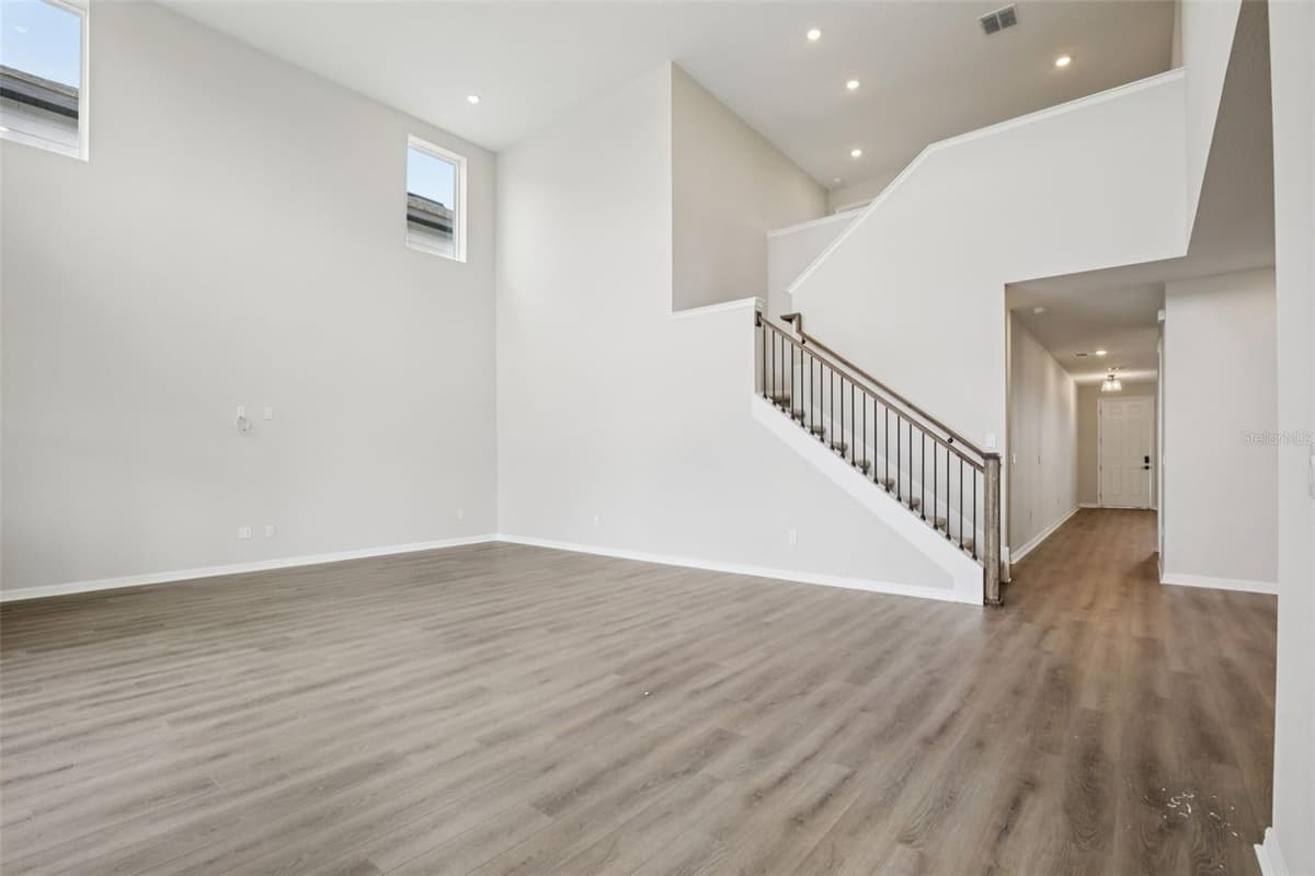 2902 CITRUS GROVE STREET — photo 9 of 22