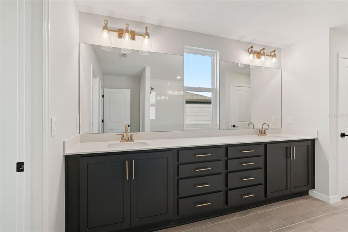 2902 CITRUS GROVE STREET — photo 13 of 22