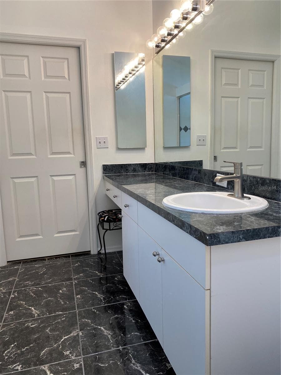 333 TAVERNIER DRIVE — photo 11 of 25
