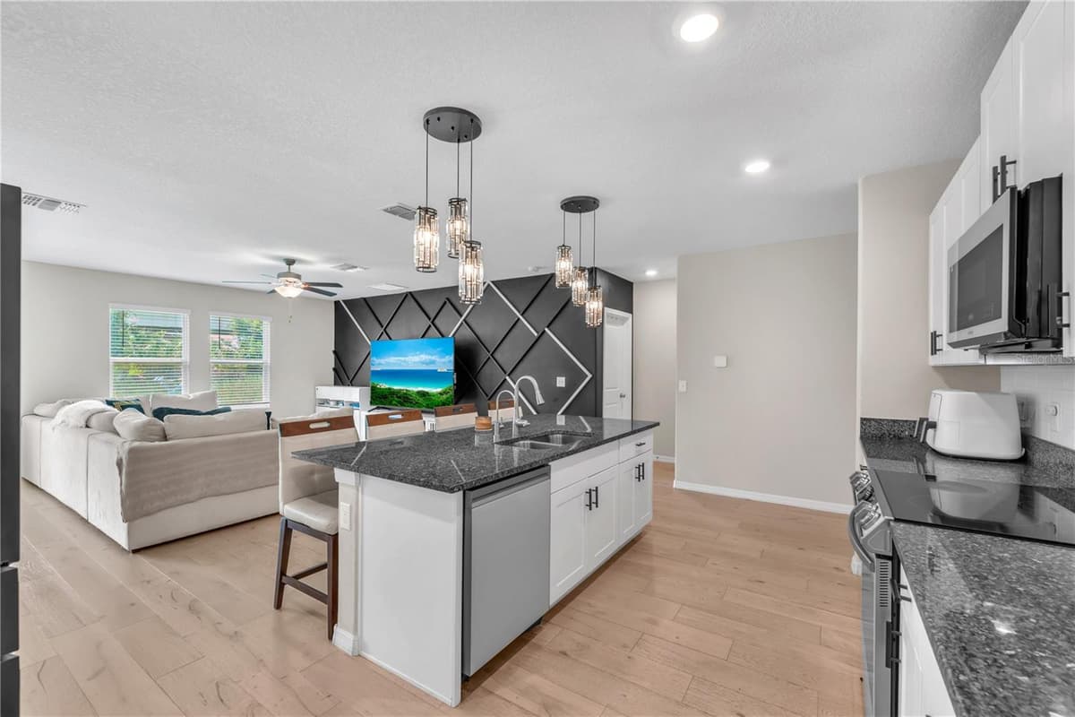 1911 FAN ALOE WAY — photo 5 of 44
