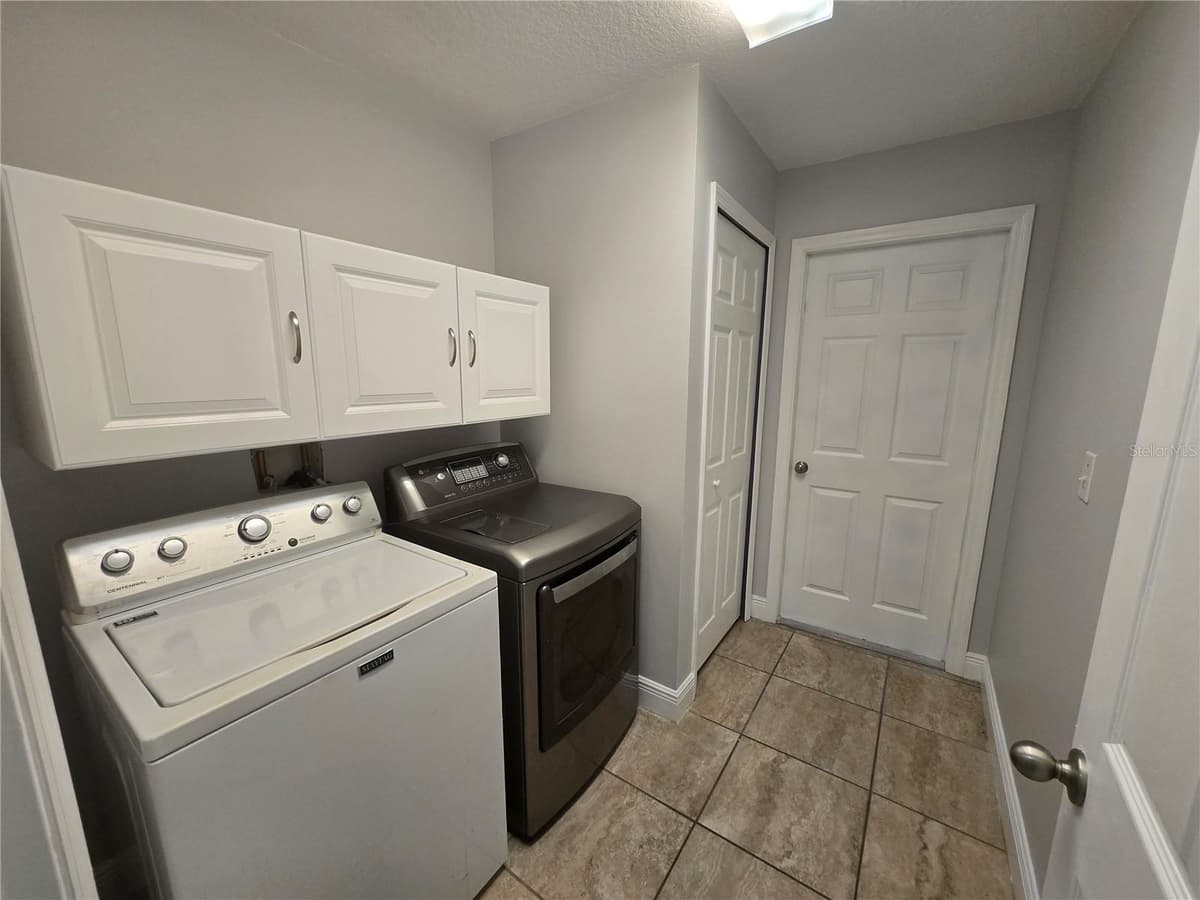356 GARDENIA COURT — photo 15 of 18