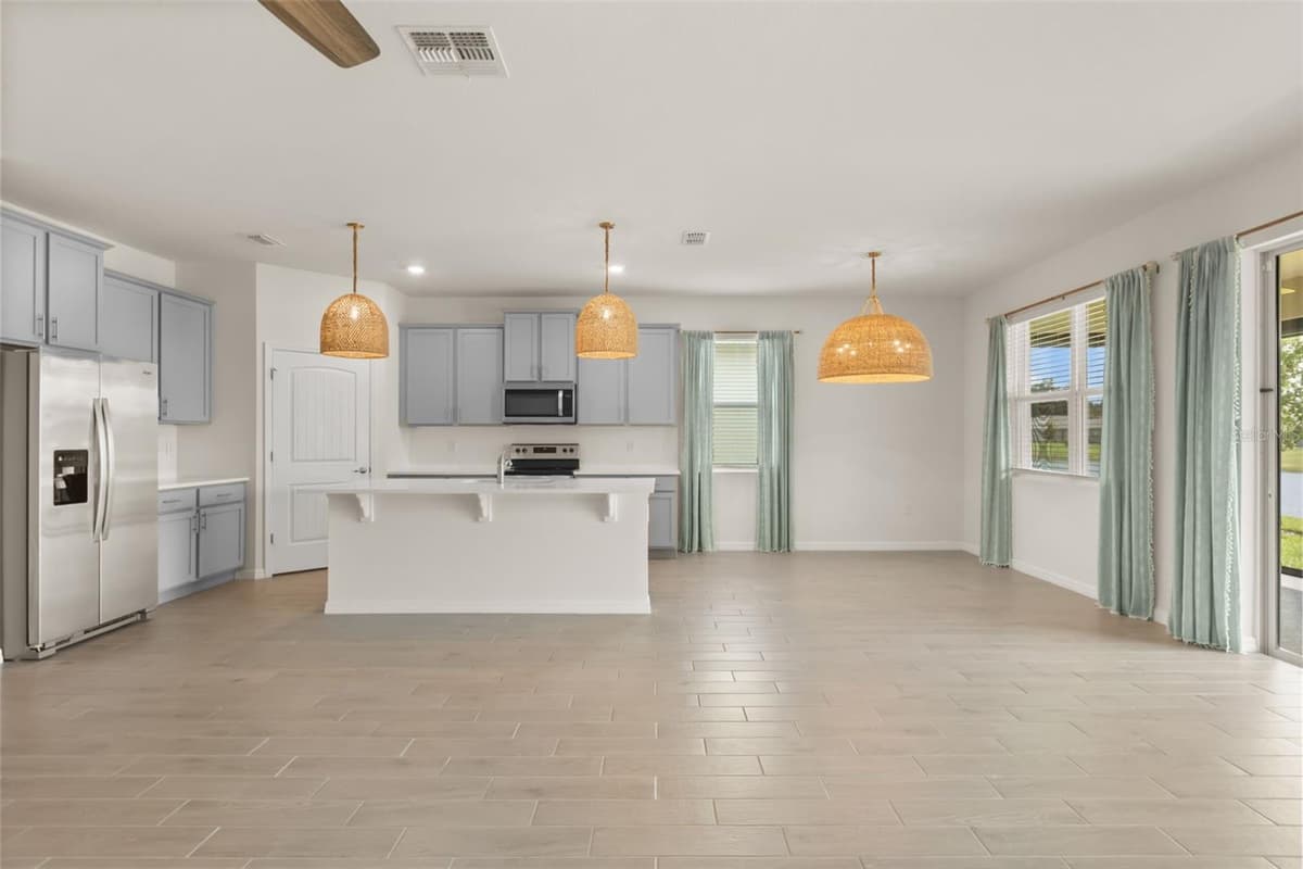 1545 DELPHI WAY — photo 5 of 32