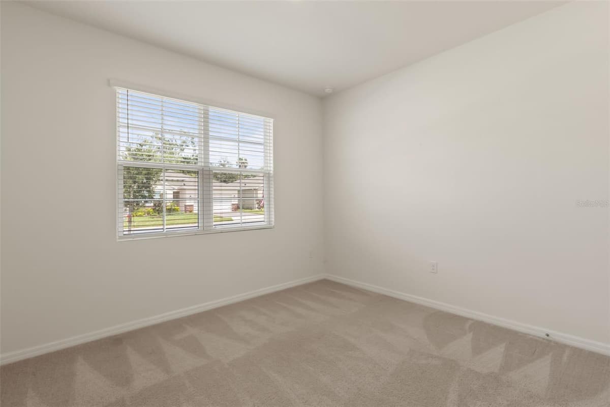 1545 DELPHI WAY — photo 11 of 32