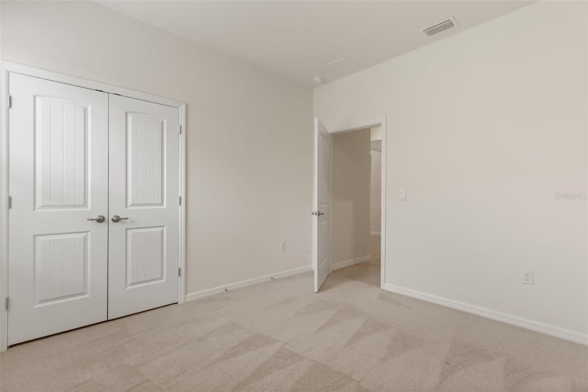 1545 DELPHI WAY — photo 10 of 32