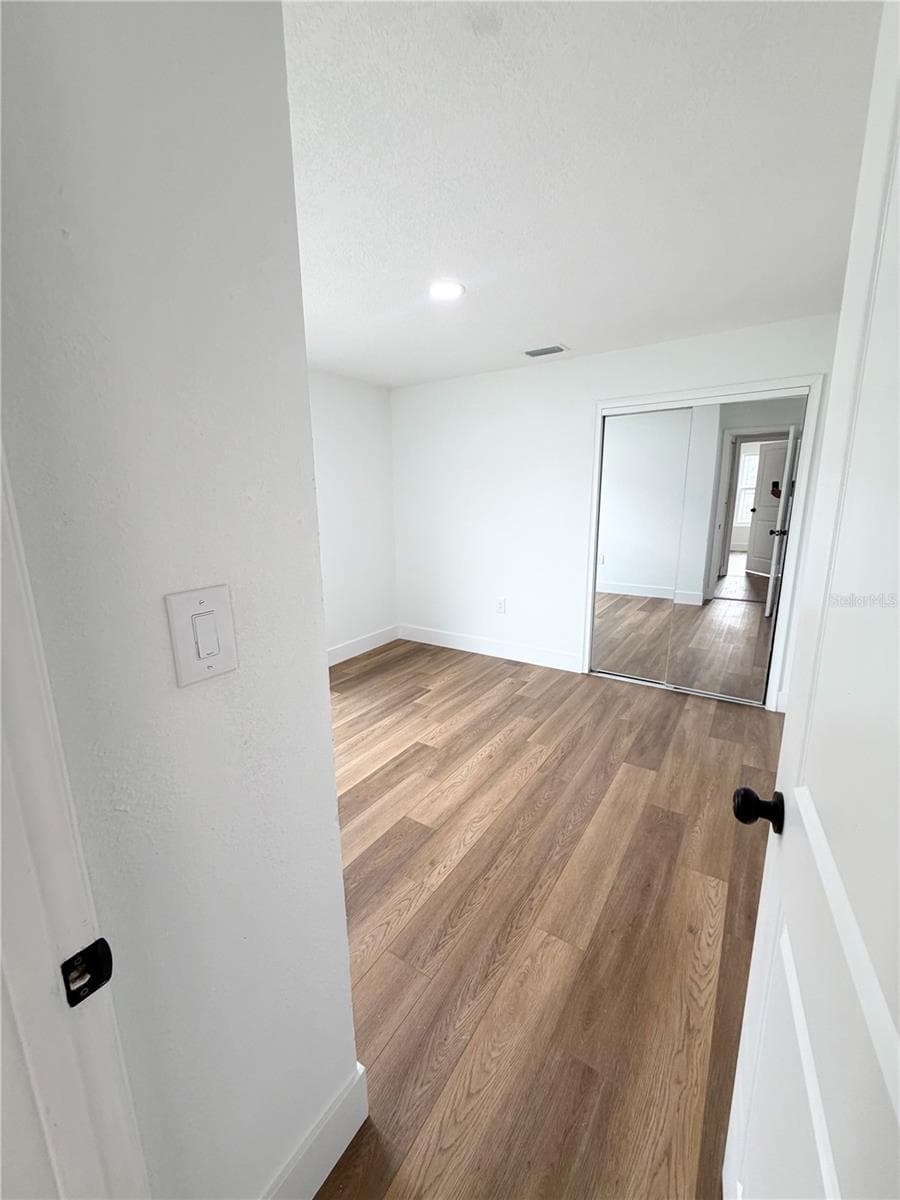 305 CORNWALLIS COURT — photo 6 of 20