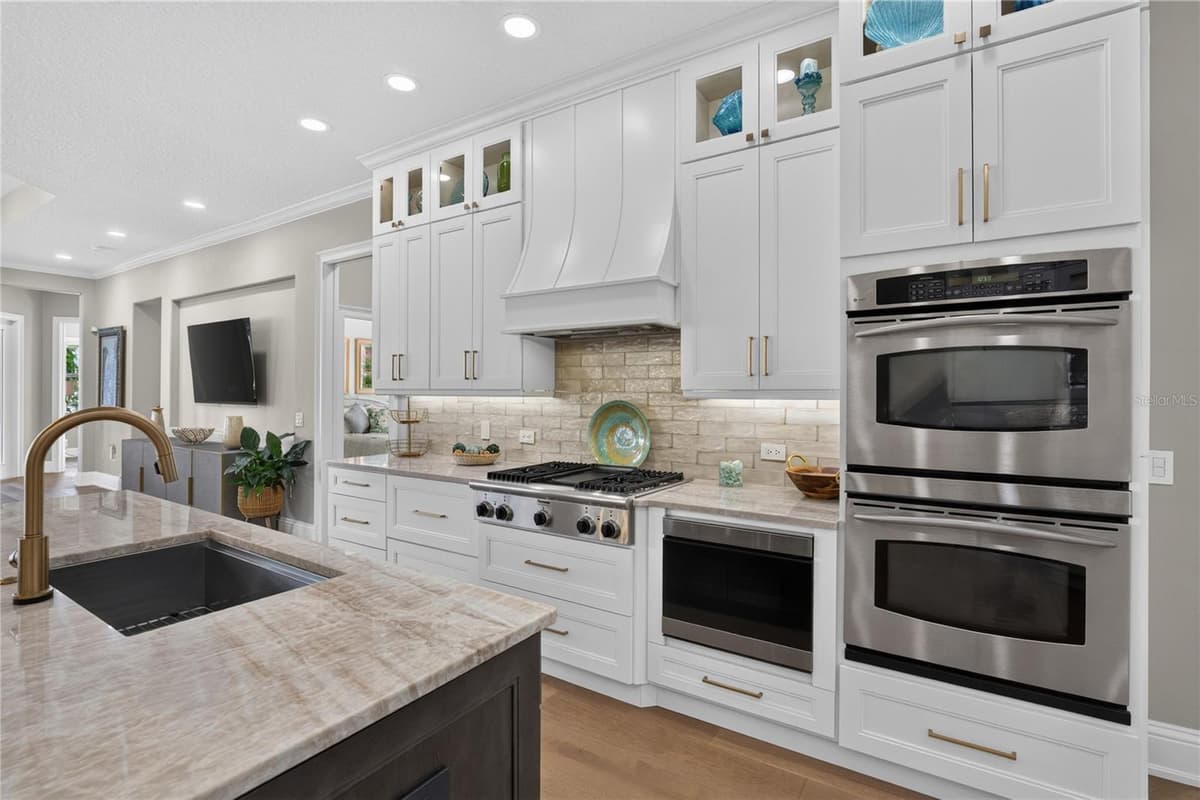 7311 BIRDS NEST COURT — photo 8 of 66