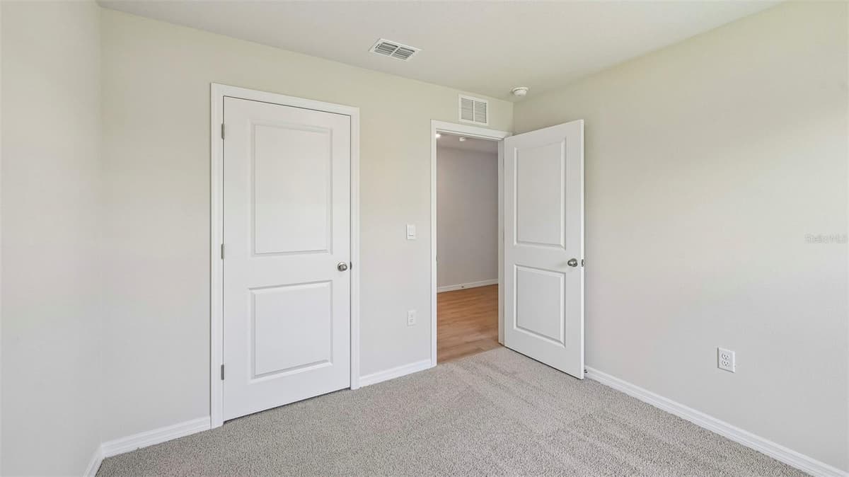 1142 BOURBON AVENUE — photo 23 of 38