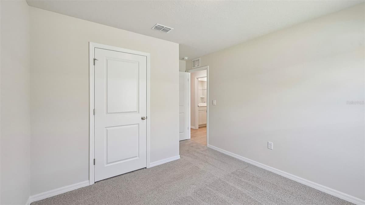 1142 BOURBON AVENUE — photo 20 of 38