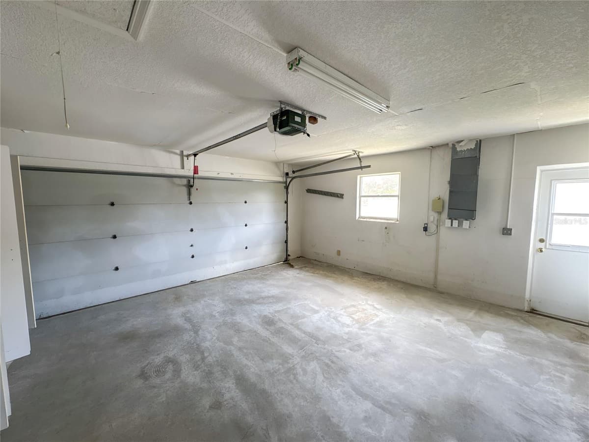 5431 CRANBERRY BOULEVARD — photo 13 of 19