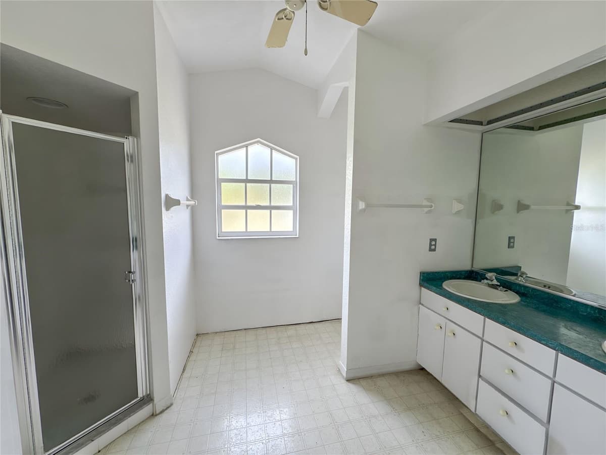 5431 CRANBERRY BOULEVARD — photo 6 of 19