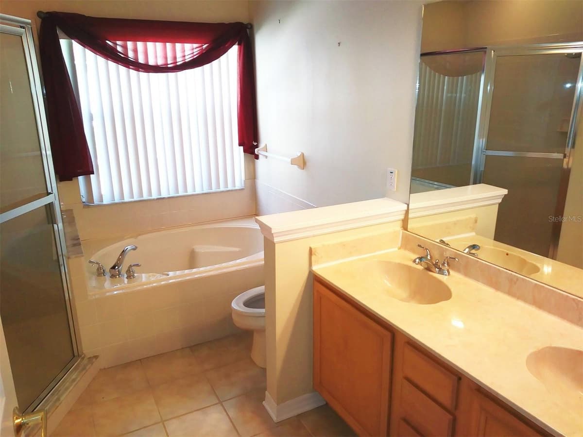 209 WESTMORELAND CIRCLE — photo 8 of 17
