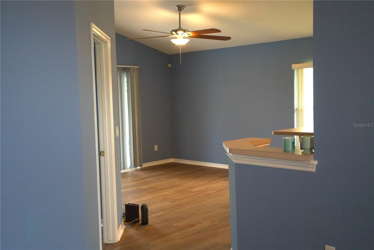 209 WESTMORELAND CIRCLE — photo 3 of 17