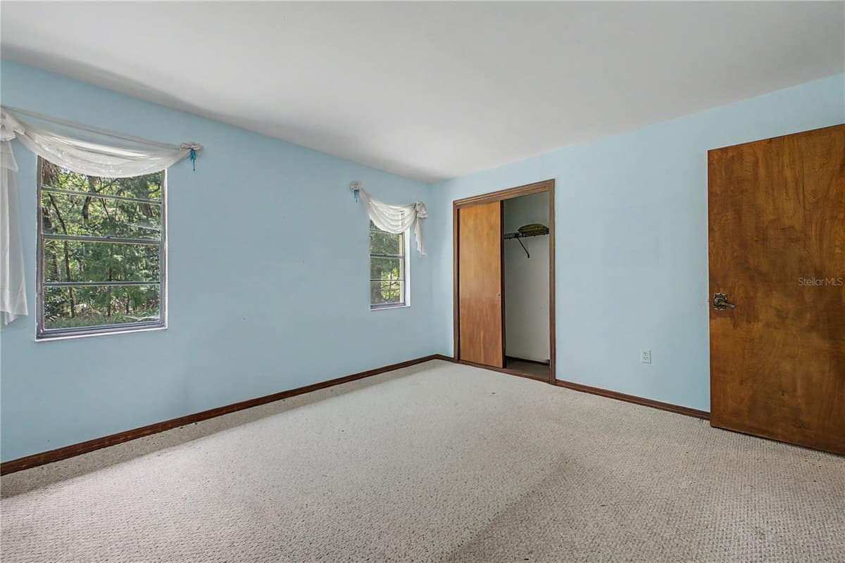 18255 LAKE LINDSEY ROAD — photo 25 of 38