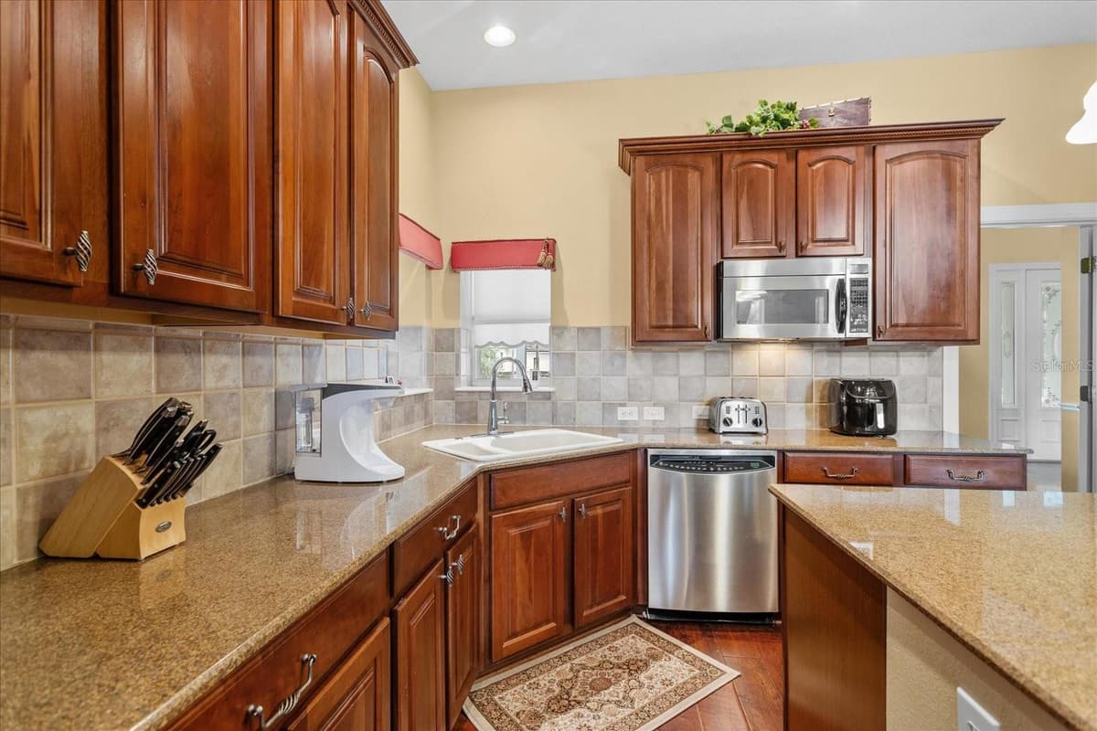 8241 TIBET BUTLER DRIVE — photo 28 of 84
