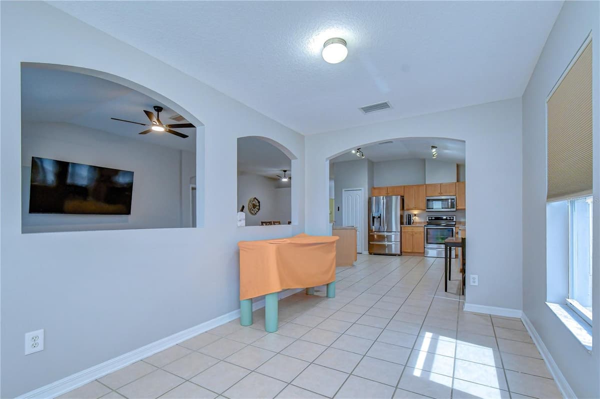 11117 RODEO LANE — photo 11 of 32