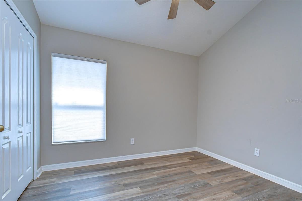 11117 RODEO LANE — photo 19 of 32