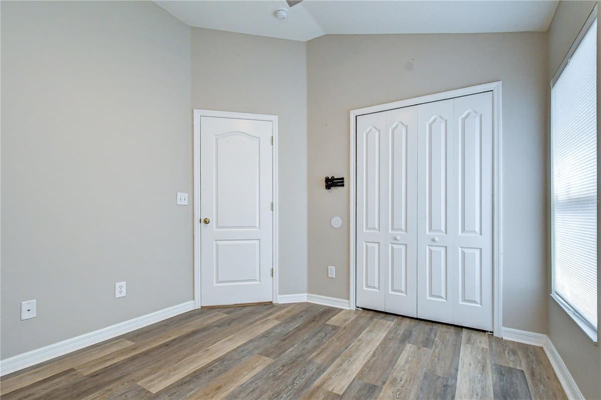 11117 RODEO LANE — photo 20 of 32