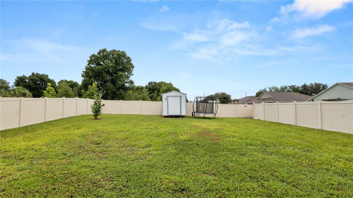 4791 DRAKE AVENUE — photo 34 of 39
