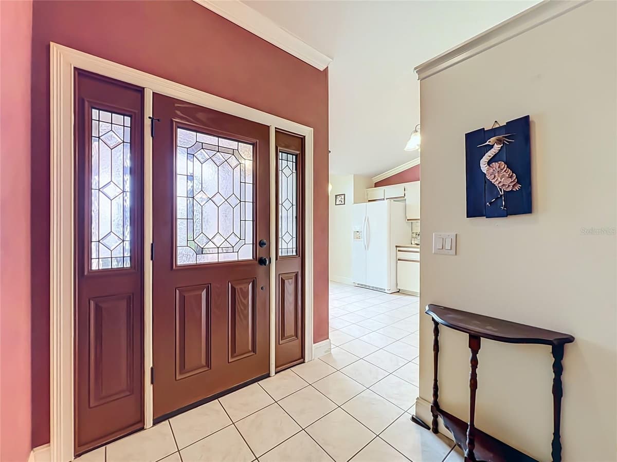 859 YORKTOWNE DRIVE — photo 4 of 27