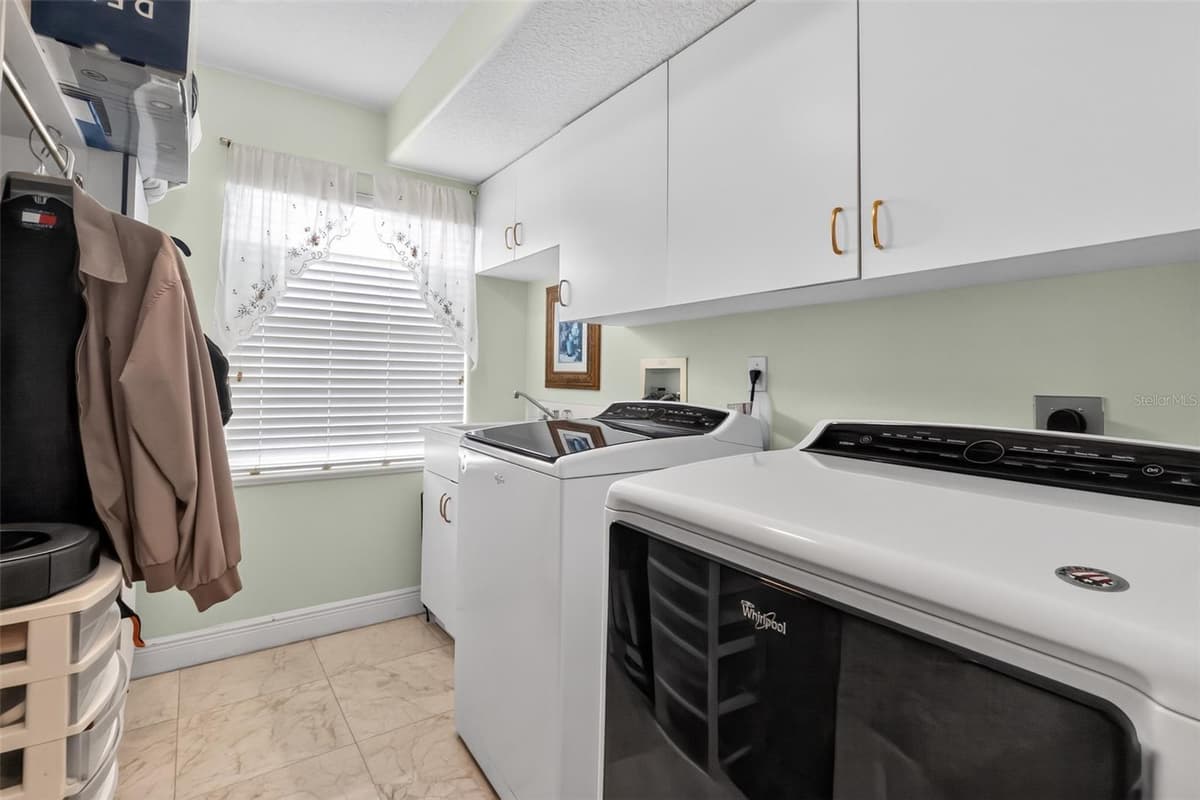 7957 PARK PLACE — photo 55 of 60