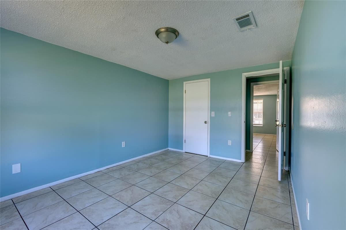 4304 78TH STREET — photo 24 of 31