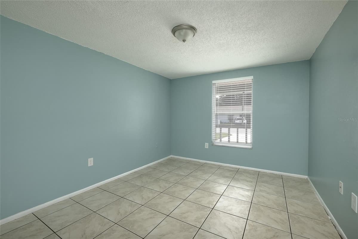 4304 78TH STREET — photo 25 of 31