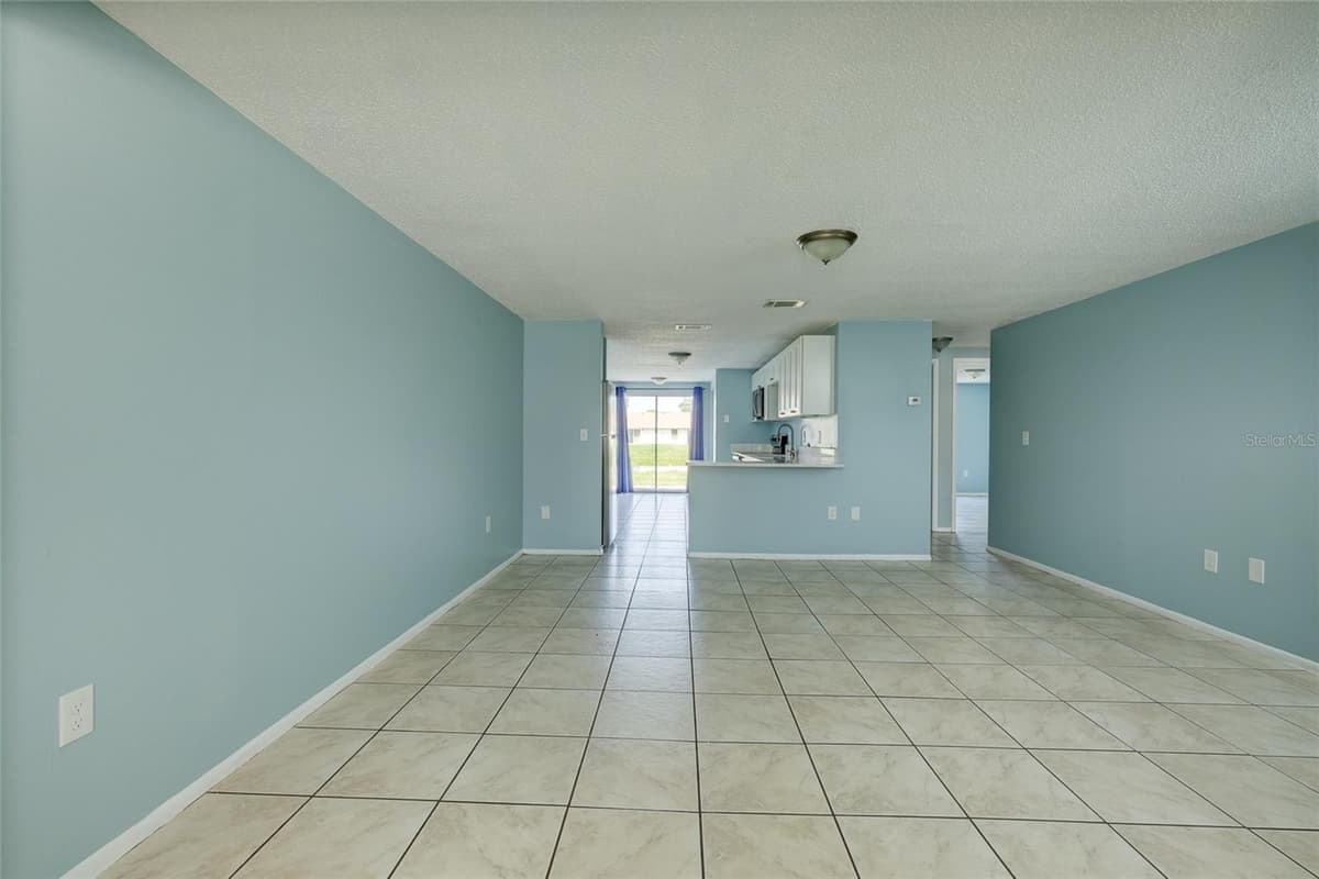 4304 78TH STREET — photo 9 of 31