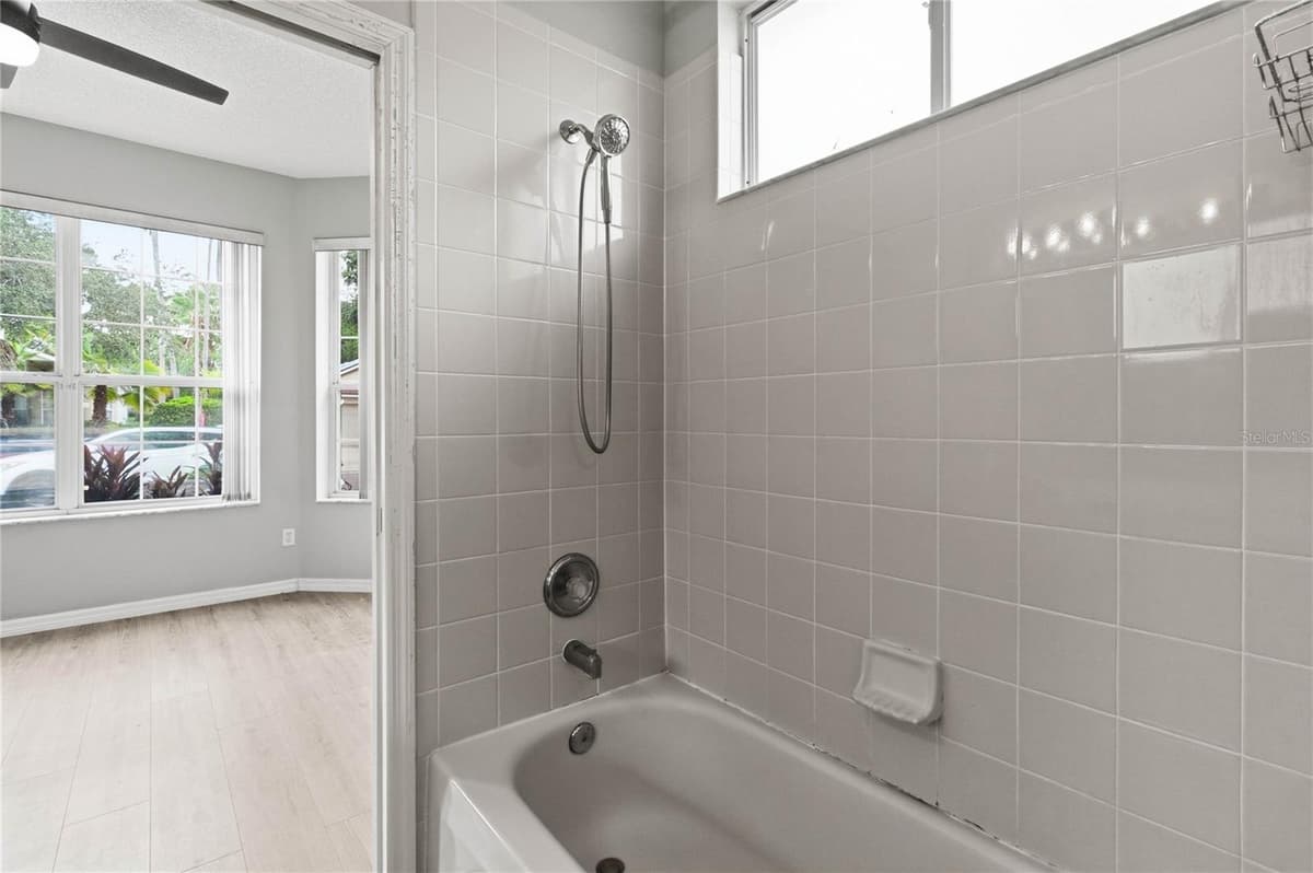 2412 RUNYON CIRCLE — photo 27 of 43