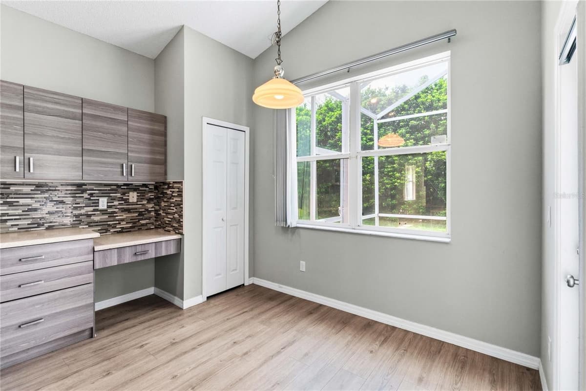 2412 RUNYON CIRCLE — photo 16 of 43