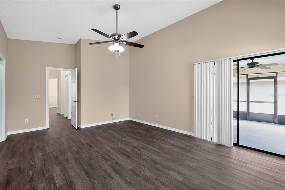 5024 CYPRESS TRACE DRIVE — photo 2 of 14