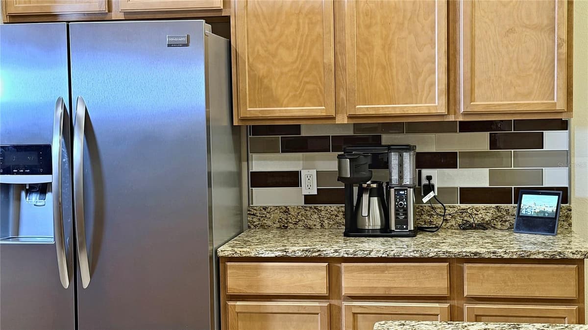 8240 ACADIAN LANE — photo 41 of 43