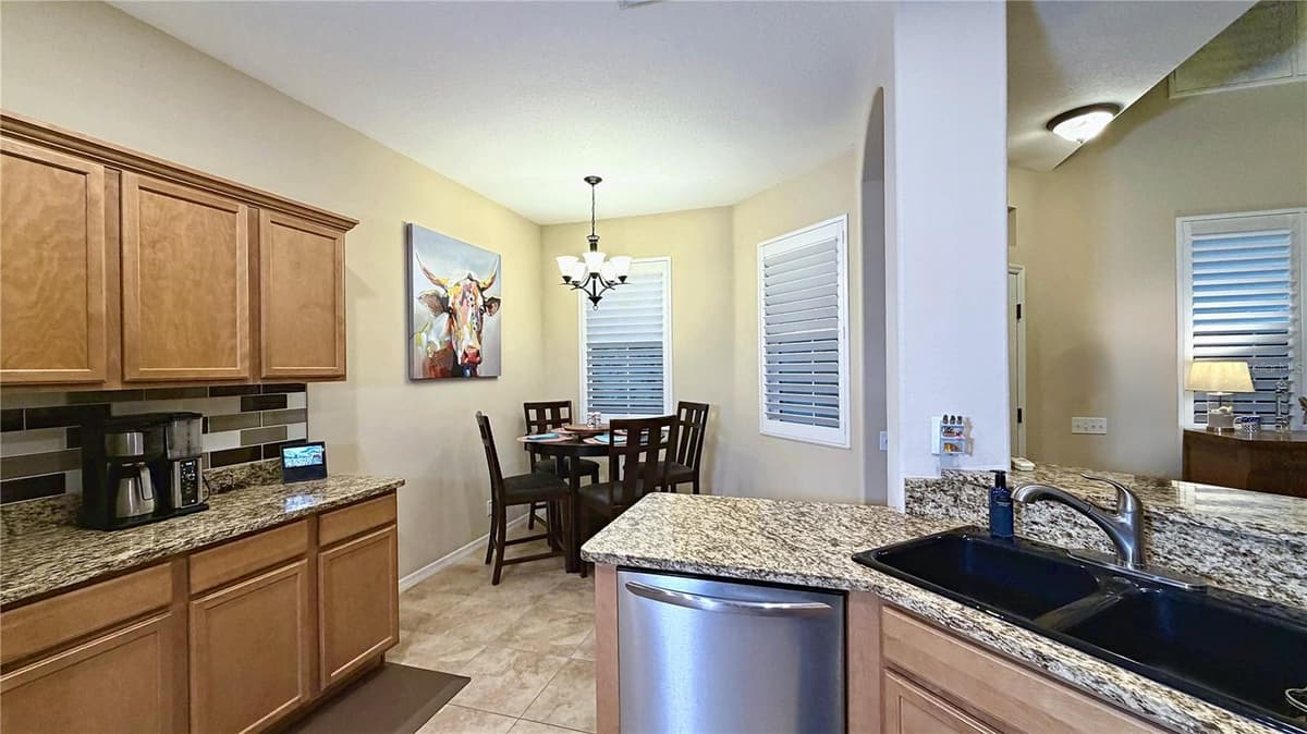 8240 ACADIAN LANE — photo 39 of 43