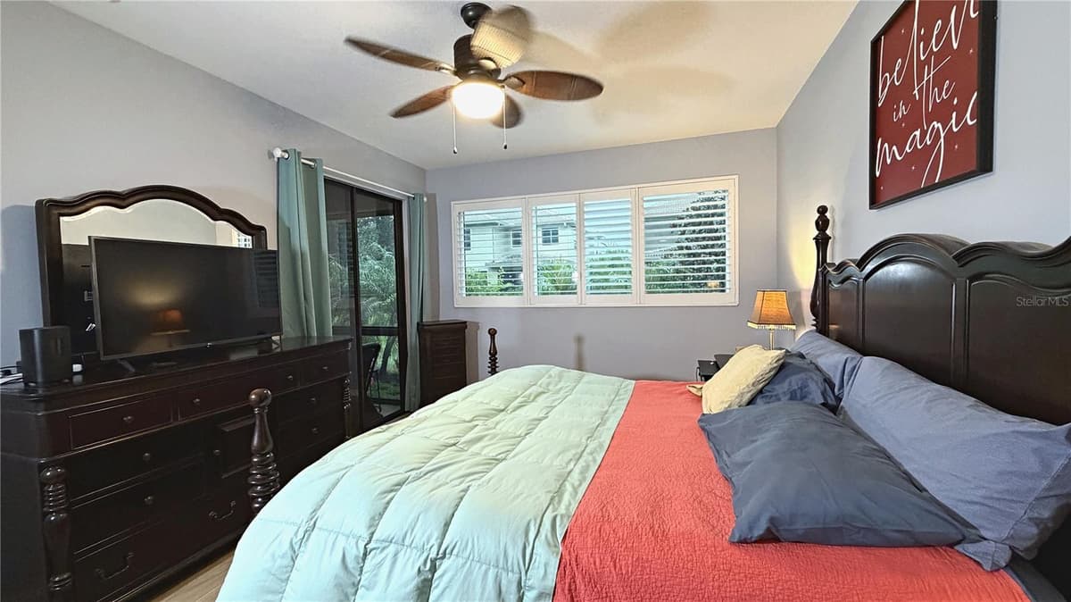 8240 ACADIAN LANE — photo 10 of 43