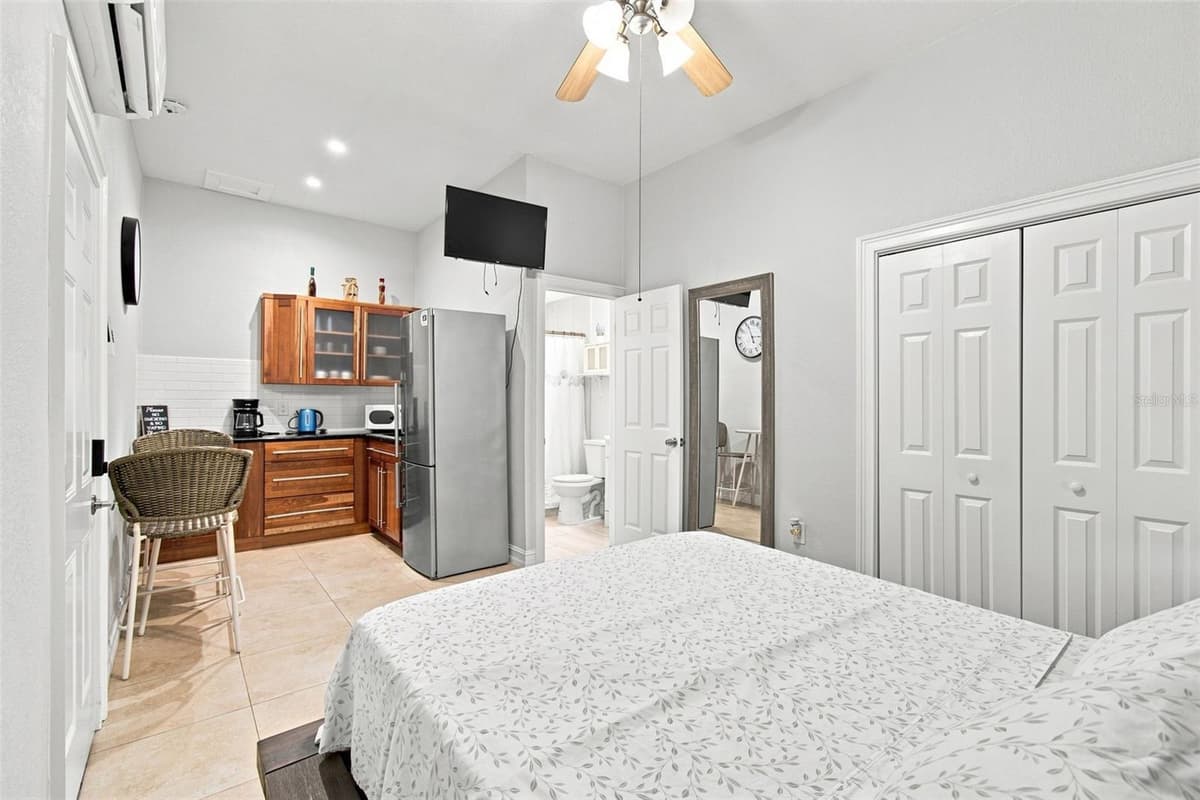 3745 1ST AVENUE — photo 74 of 94
