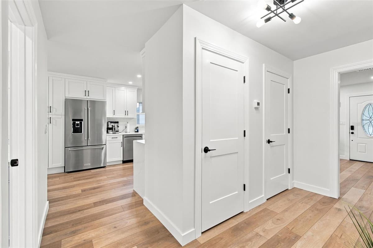 3745 1ST AVENUE — photo 35 of 94
