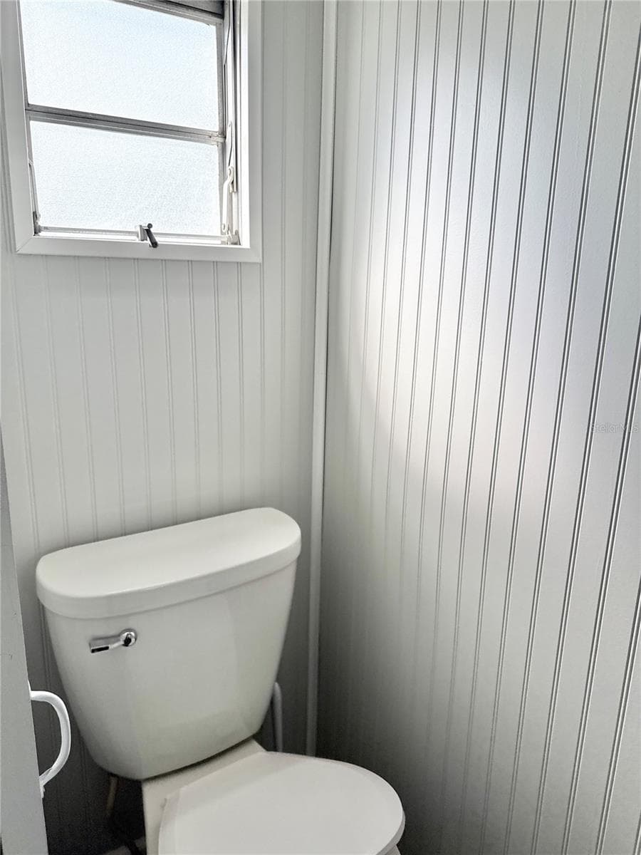 7214 MOUNT FAIRFIELD ROAD — photo 10 of 27