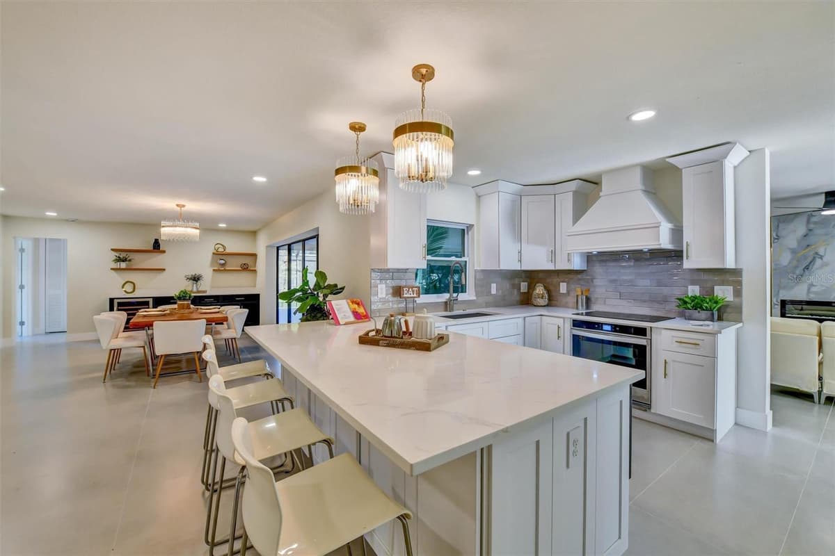 207 DUNBRIDGE DRIVE — photo 7 of 40