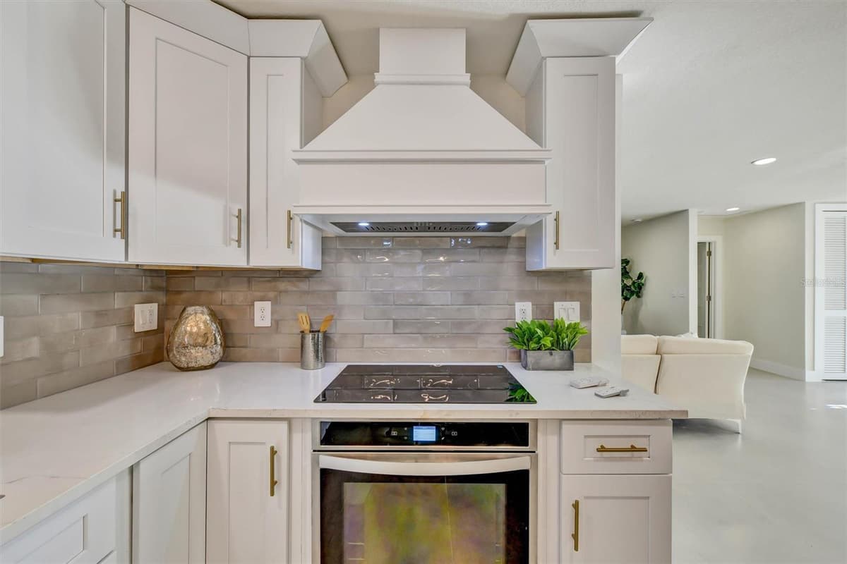 207 DUNBRIDGE DRIVE — photo 11 of 40