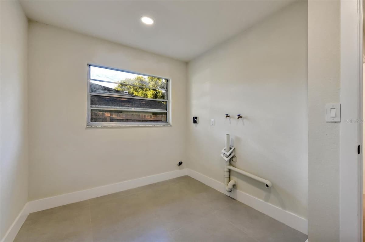 207 DUNBRIDGE DRIVE — photo 30 of 40