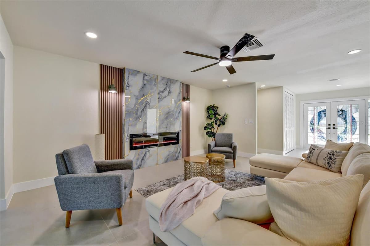 207 DUNBRIDGE DRIVE — photo 5 of 40