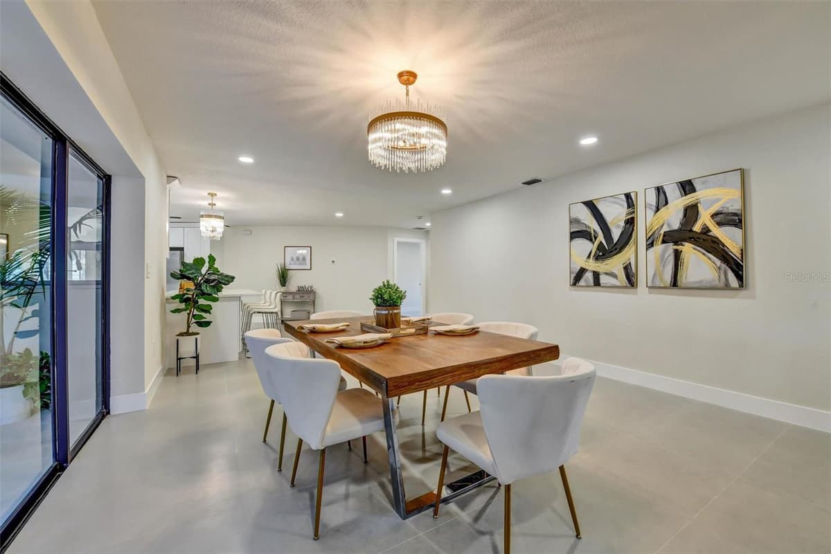 207 DUNBRIDGE DRIVE — photo 15 of 40