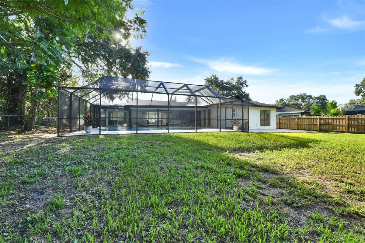 207 DUNBRIDGE DRIVE — photo 38 of 40
