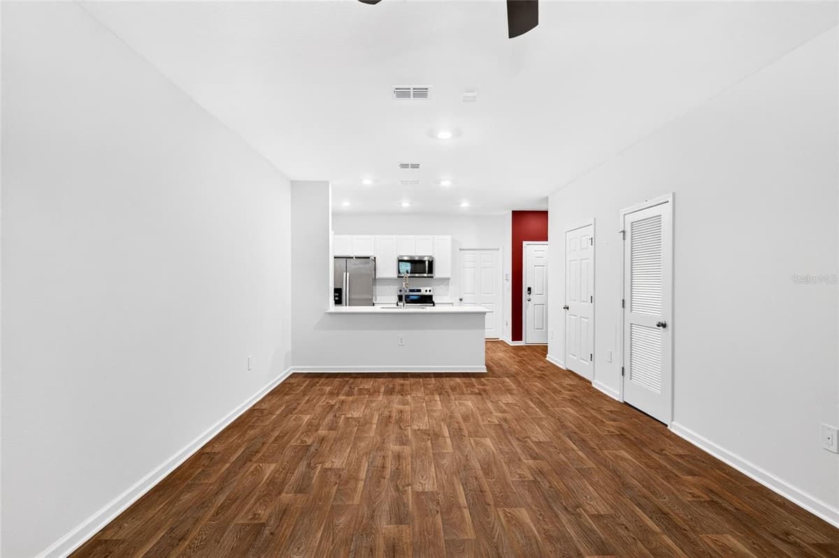 871 RIVERTREE PLACE — photo 9 of 23