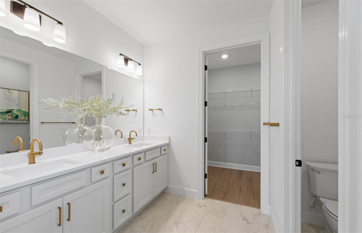 320 FISHTAIL PLACE — photo 8 of 17