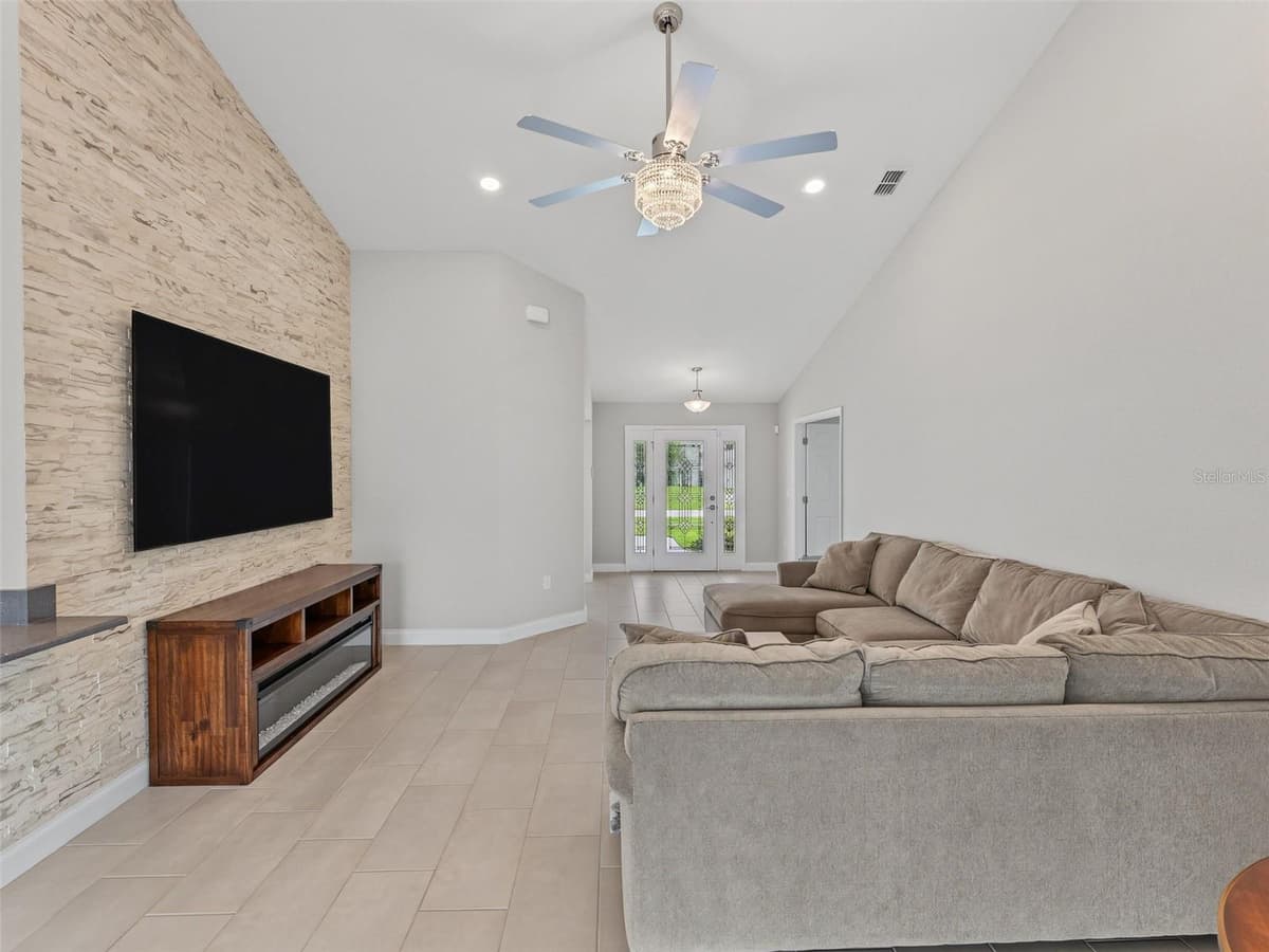 3302 PEARLY DRIVE — photo 27 of 54