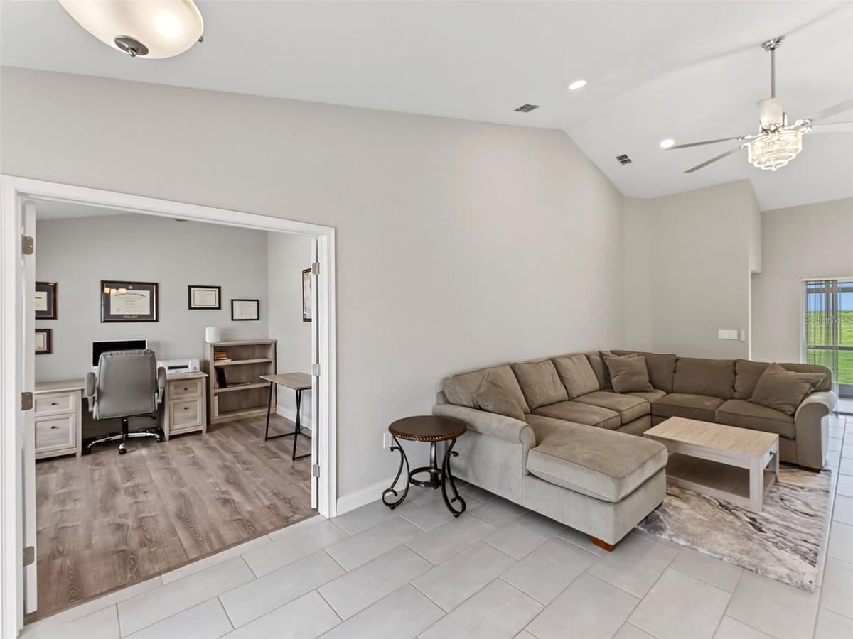 3302 PEARLY DRIVE — photo 15 of 54