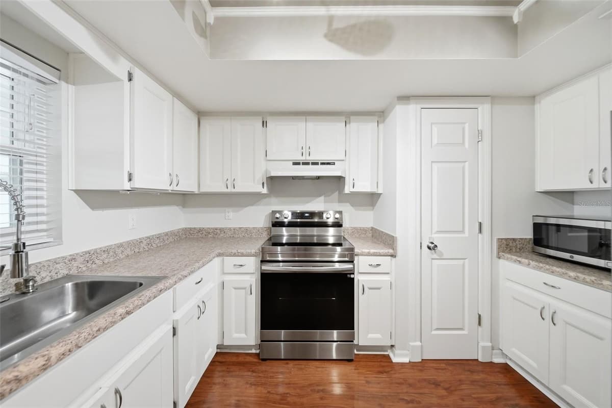 1003 WHEELER PLACE — photo 7 of 30