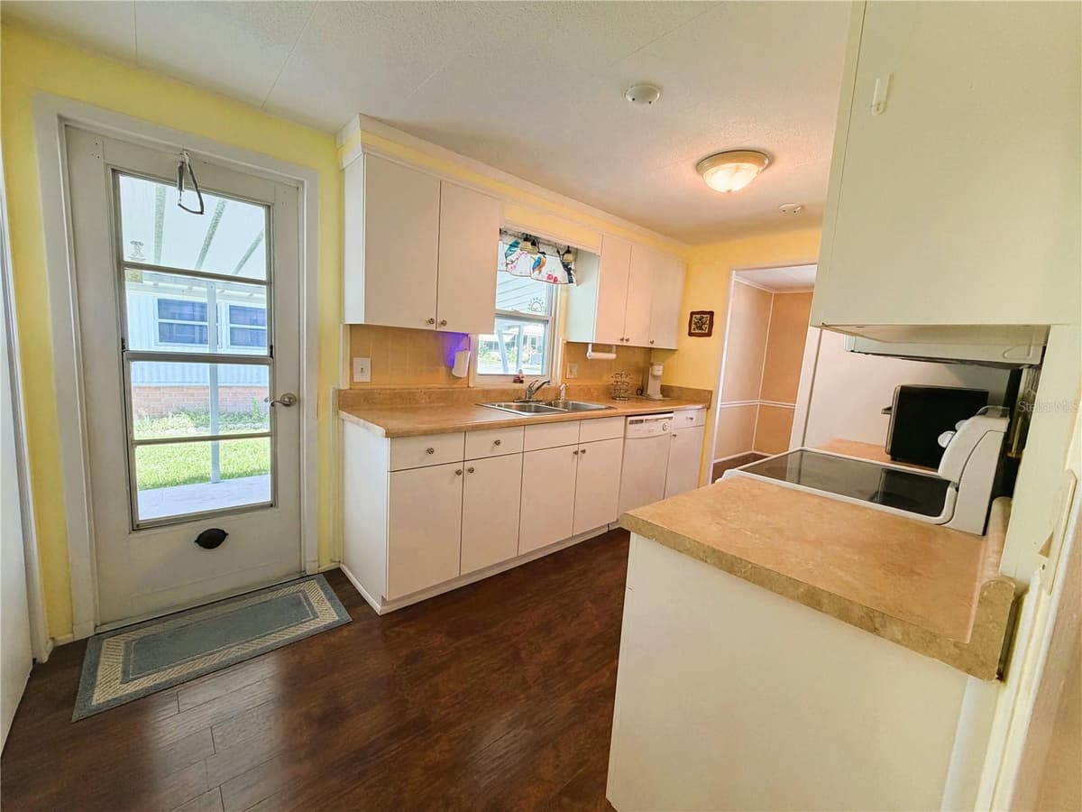 139 ASPEN CIRCLE — photo 5 of 42