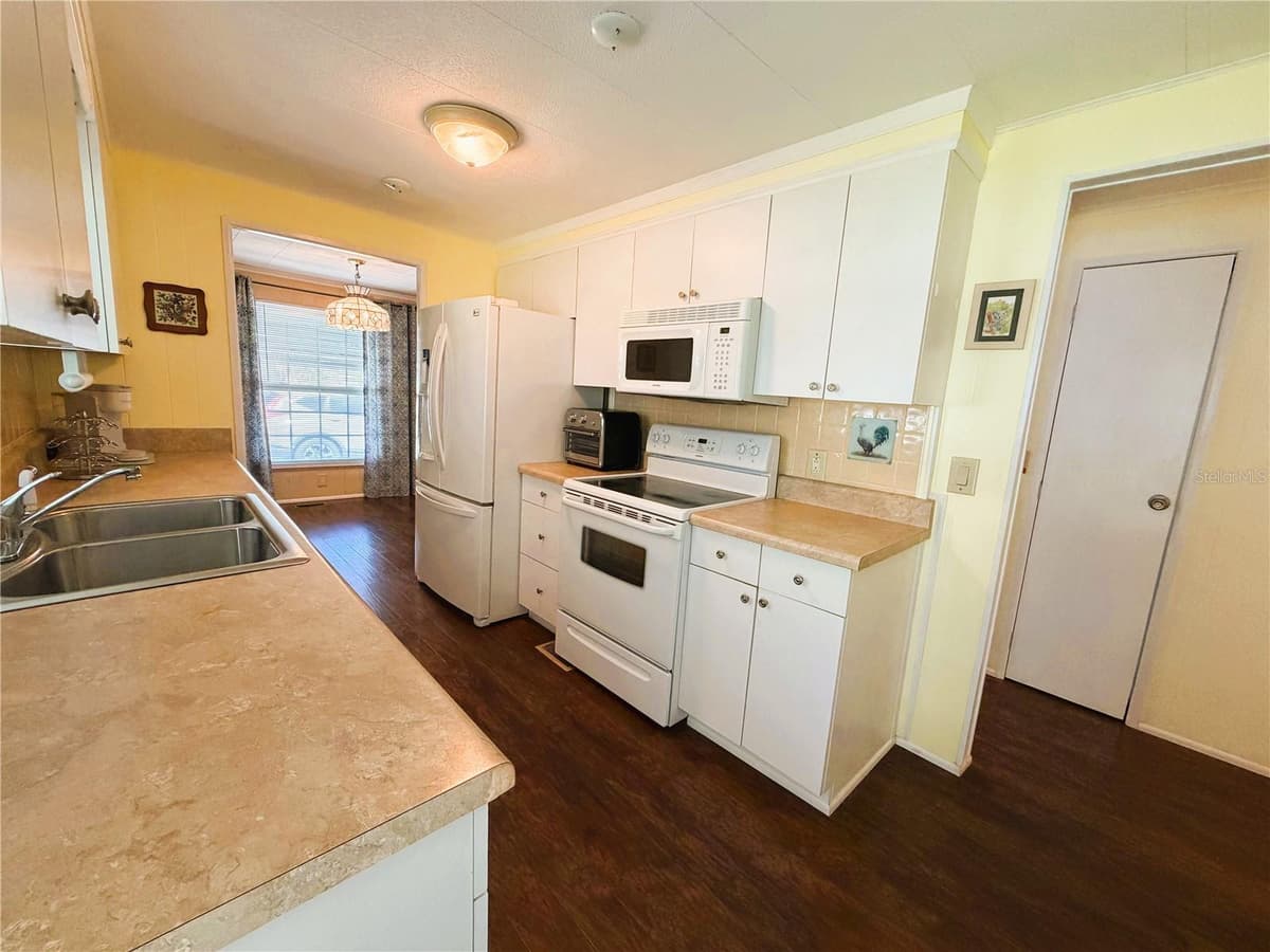 139 ASPEN CIRCLE — photo 6 of 42
